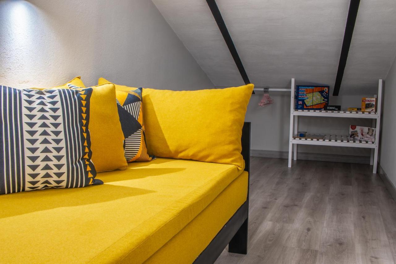 Apartamentos Turisticos El Altozano Фуэнтес-де-Леон Экстерьер фото