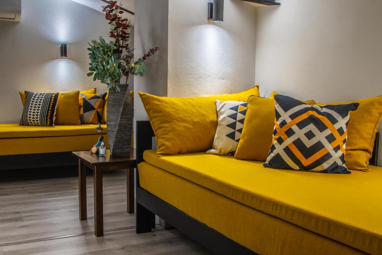 Apartamentos Turisticos El Altozano Фуэнтес-де-Леон Экстерьер фото