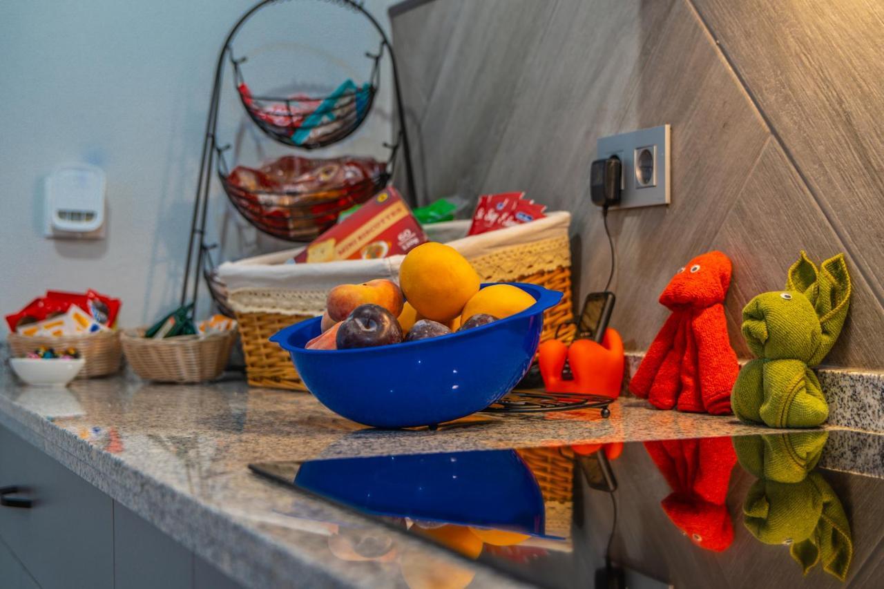 Apartamentos Turisticos El Altozano Фуэнтес-де-Леон Экстерьер фото