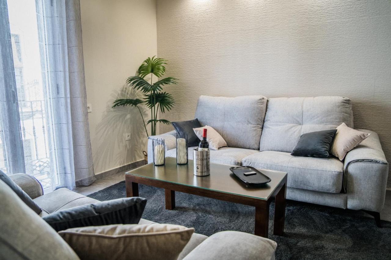 Apartamentos Turisticos El Altozano Фуэнтес-де-Леон Экстерьер фото