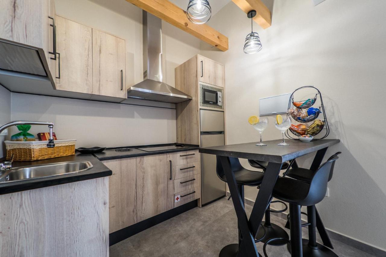 Apartamentos Turisticos El Altozano Фуэнтес-де-Леон Экстерьер фото